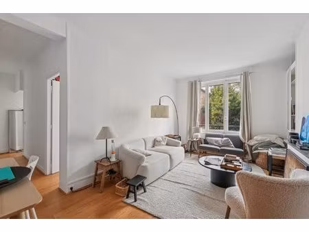 neuilly longchamp: exclusivite beau 3 pieces de 66m² + balcon