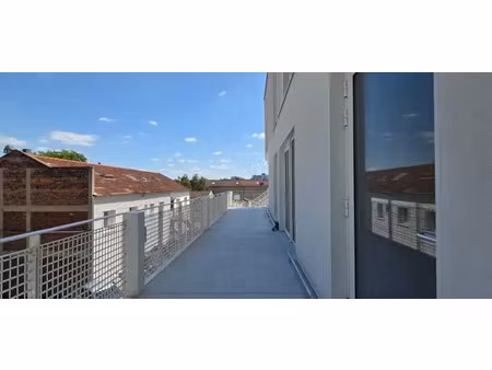 bureaux à louer - au pied du rer b