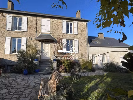 maison de caractère en pierre avec terrain arboré le grand-b
