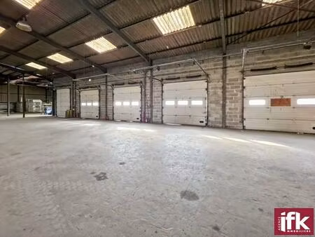 colmar zone industrielle nord : local 1200m2 - terrain 46 ares