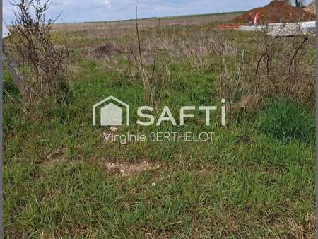 vente terrain à villiers-en-plaine (79160) : à vendre / 2053m² villiers-en-plaine