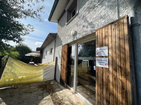 local commercial saint gervais 154 m2