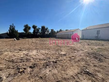 vente terrain à soullans (85300) : à vendre / soullans