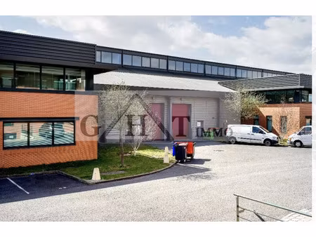 entrepot-bureaux a louer 714 m2 saint denis