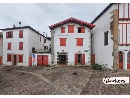 maison 257m² au cœur d’espelette à rénover
