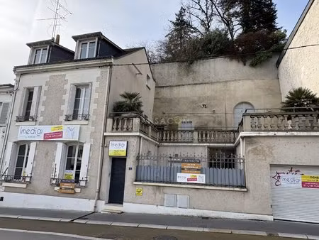 location local commercial tours 37100