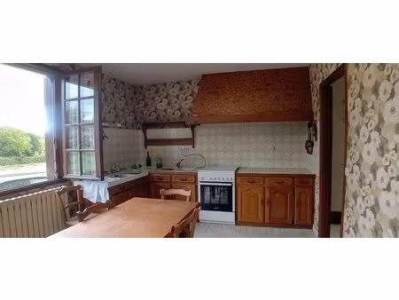 maison ancienne avec fort potentiel  idéale pour un projet de r
