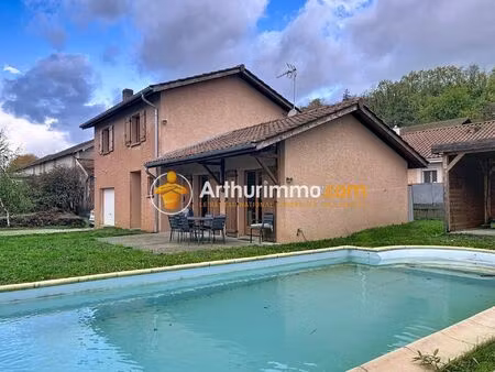 vente maison 5 pièces 102 m2 à meyrieu-les-étangs