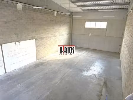 local d'activité 327 m²