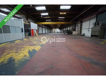 entrepot de 2000m a louer