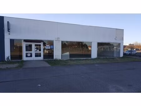 à louer local commercial – 3 900 € |béthune