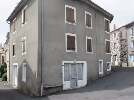 vente maison 14 pièces 300 m² à coucouron (07470)  150 000 €