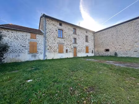 vente maison 9 pièces 207 m² à montboucher (23400)  135 000 €
