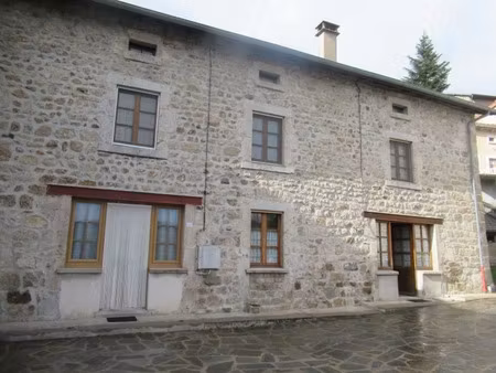 vente maison 9 pièces 170 m² à salettes (43150)  180 000 €