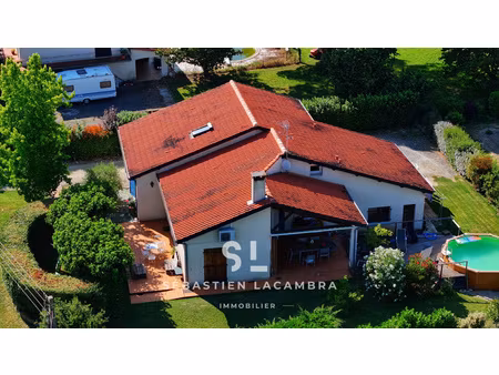 maison familiale 6 pièces + jardin arboré sans vis-à-vis + lescure-d’albigeois + terrasses