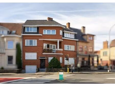 art deco opbrengsteigendom aan de rand van stad