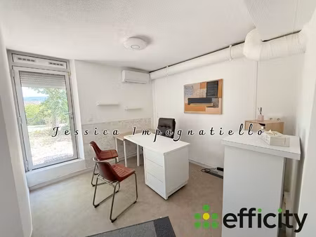 local commercial 3 pièces - 86 m²