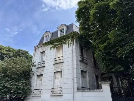 maison de luxe de 11 pièces en vente à belleville  père-lachaise  ménilmontant  paris  île