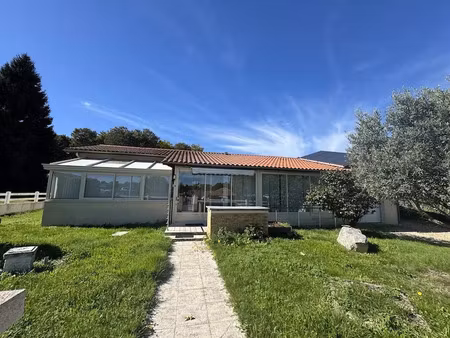 vente maison 5 pièces 141 m² à saint-martin-d'ary (17270)  246 750 €