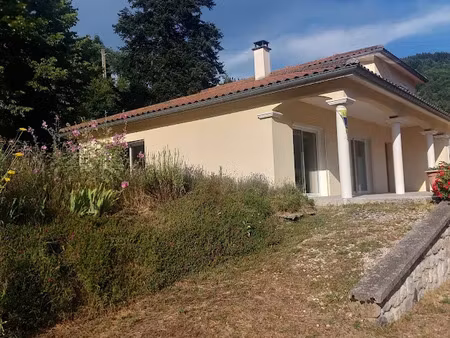 vente maison 6 pièces 150 m² à saint-julien-boutières (07310)  295 000 €