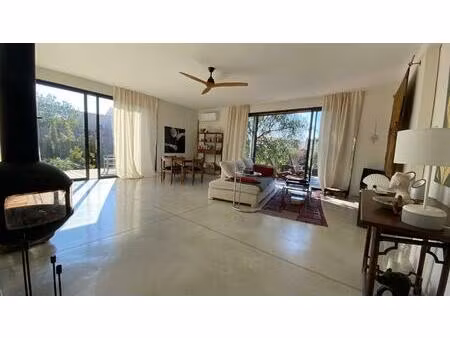 a vendre villa contemporaine avec terrasse et terrain piscinable 569 m2 à paraza