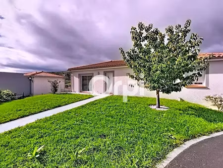 vente maison 5 pièces 171 m² à saint-yvoine (63500)  380 000 €