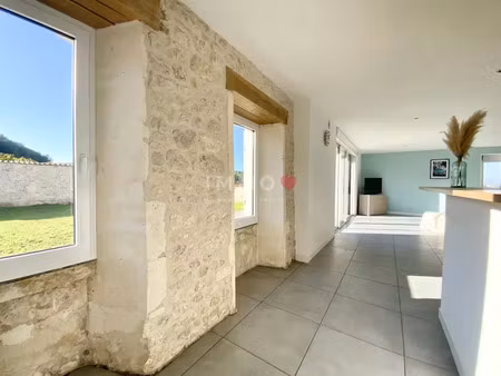 vente maison 8 pièces 250 m² à segonzac (16130)  389 474 €