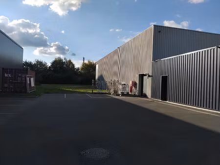location local d'activité  800.00m²  brissac loire aubance