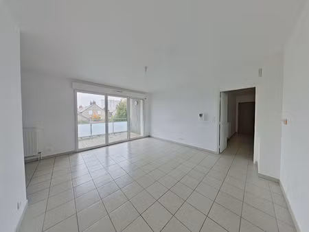 tours - appartement t3 lumineux avec balcon et parking couvert