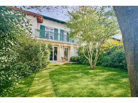 maison mitoyenne de 97 m² avec garage et jardin