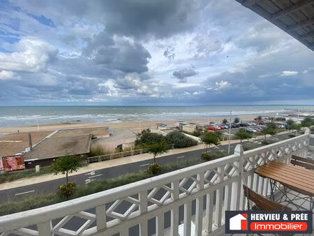 en exclusivité : appartement 3 pièce(s) 44.58 m2 en front de mer à luc sur mer