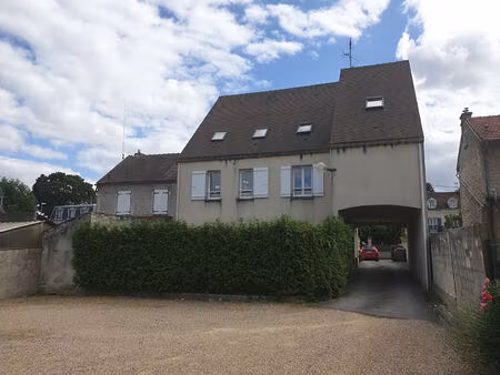 f2 44m² + 2 parking + jardin collectif