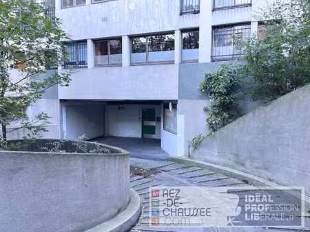 courbevoie - proche circulaire - local de 23 65m2