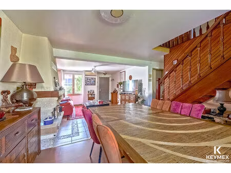 maison 5 pièces avec jardin  3 chambres  233 m² de terrain