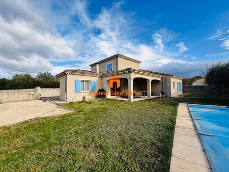 villa 155 m² 4 chambres + bureau avec piscine