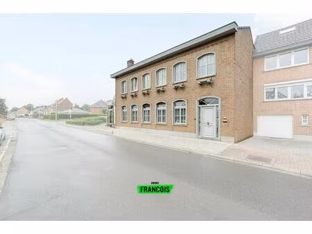 commercieel te koop in sint-pieters-leeuw met 4 slaapkamers