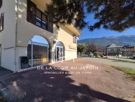 local commercial gilly sur isere