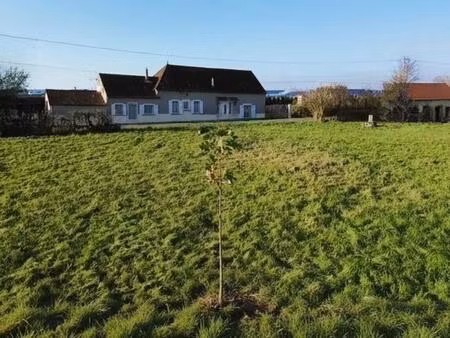 belle maison de campagne au calme avec vue dégagée avec 6229m2