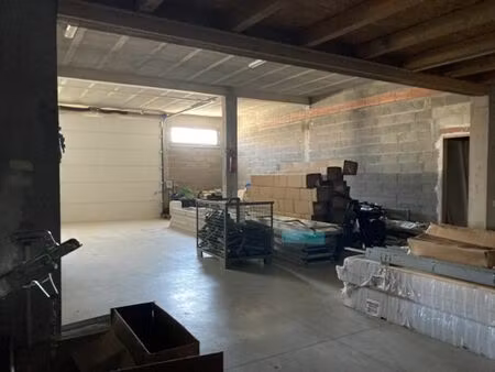 location local commercial 205m2 villeneuve-de-la-raho 66180 - 2000 € - surface privée