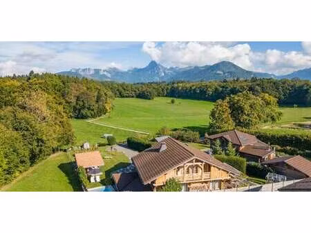 chalet avec vue panoramique et terrasse larringes (74)