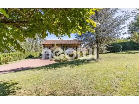 villa familiale avec piscine à jarnioux / terrain constructible