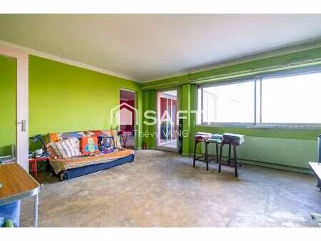 etagé élevé  travaux à prévoir  lumineux