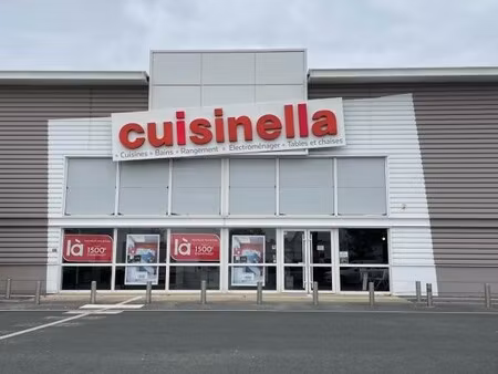 location local commercial