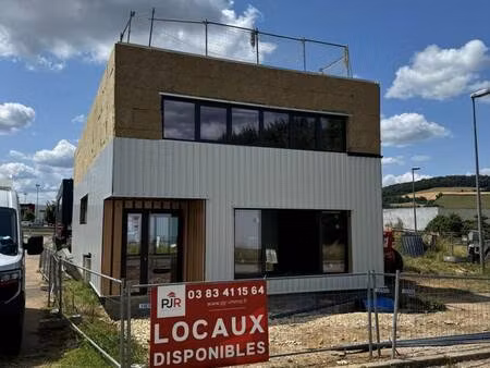 local d'activités à louer