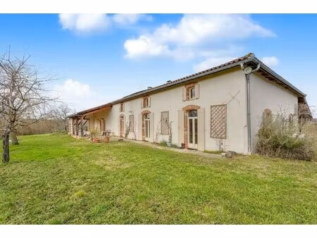propriété à vendre à castelnau-picampeau