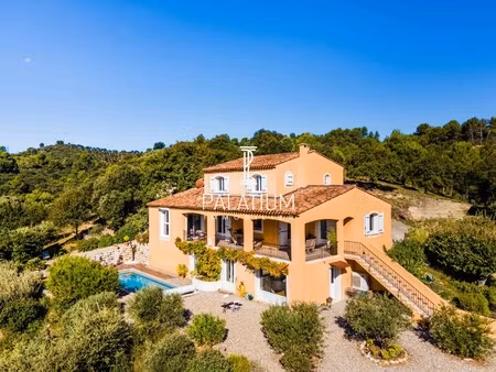 maison de luxe à vendre à gréoux-les-bains