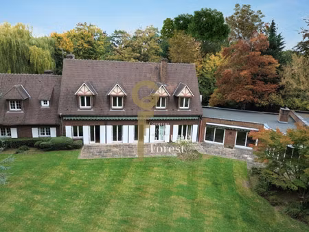 maison de luxe à vendre dans le quartier beaumont