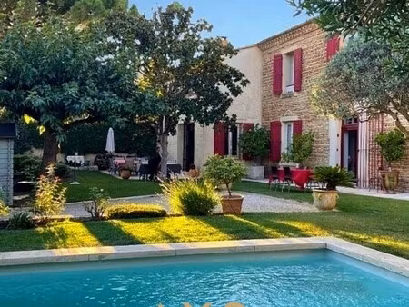 maison de luxe à vendre à générac