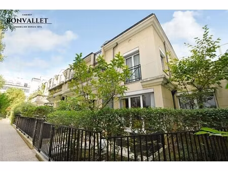 maison de luxe à vendre dans le quartier violet commerce