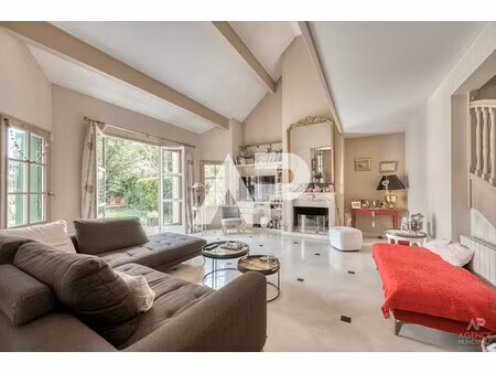 maison de luxe à vendre dans le quartier buzenval